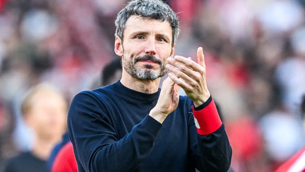 How did Belgium end up with 'people person' Van Bommel? 'He's almost a god in Antwerp'