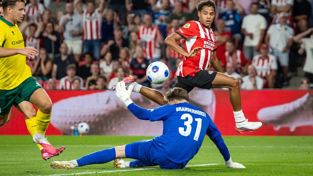 Defending champions PSV drop points at home in draw with Fortuna Sittard