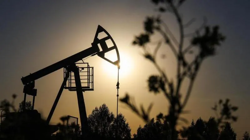 Brent oil dips below $89 for the first time since August 17