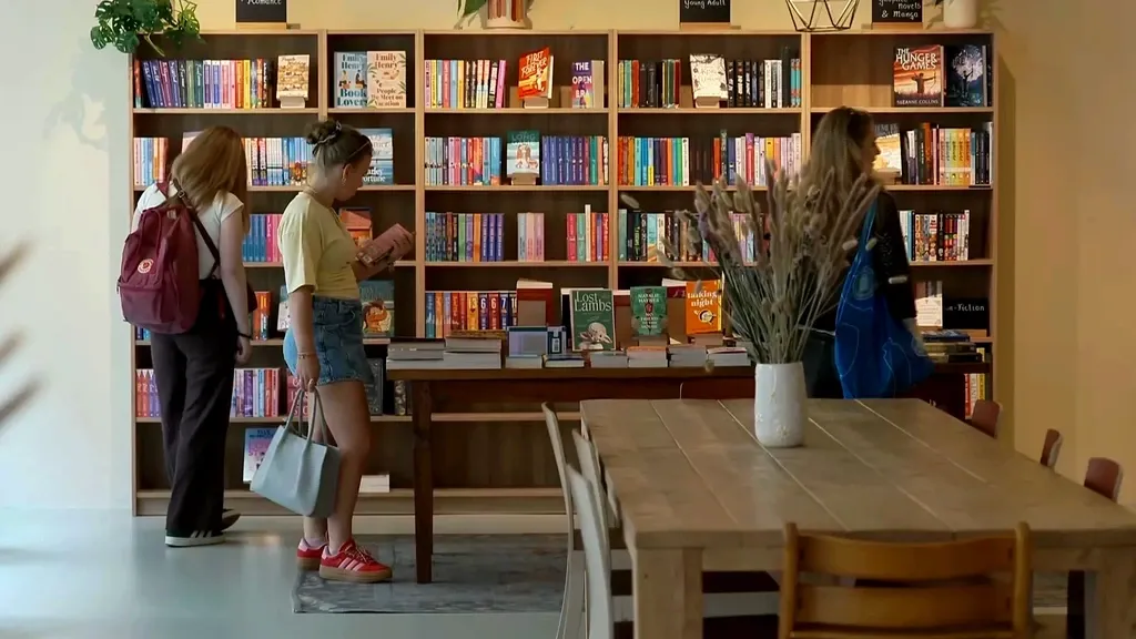 More and more English-language bookshops, partly thanks to social media