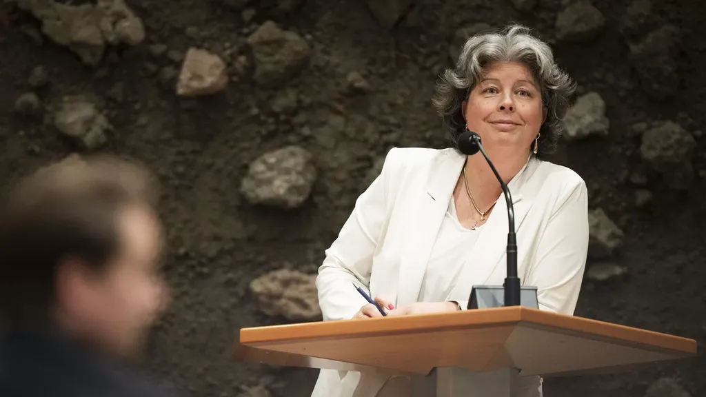 VVD MP steps down from side role after NOS questions about possible conflict of interest