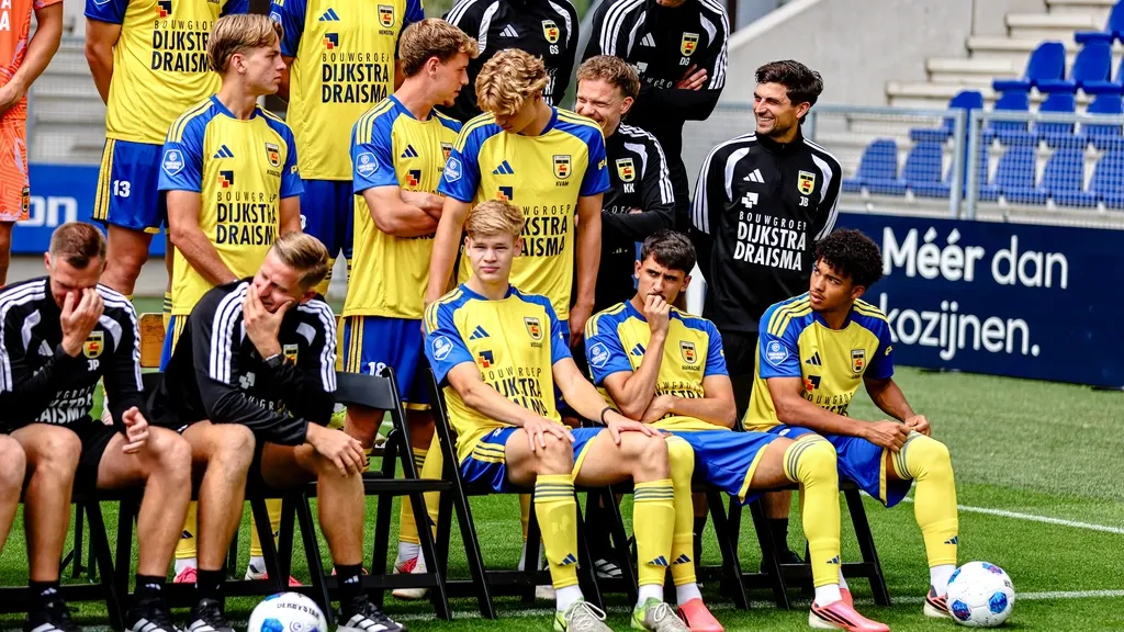 Promoted Cambuur kicks off Eredivisie with very young squad eyeing left side of table