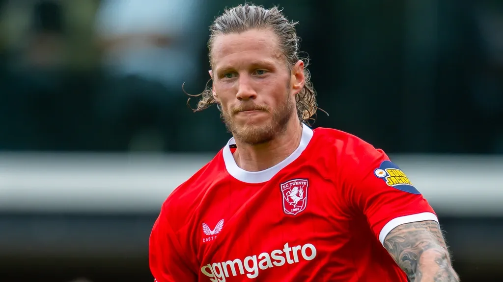 Weghorst starts for FC Twente in Europa League qualifier; Baas and Mokio fit for Ajax trip
