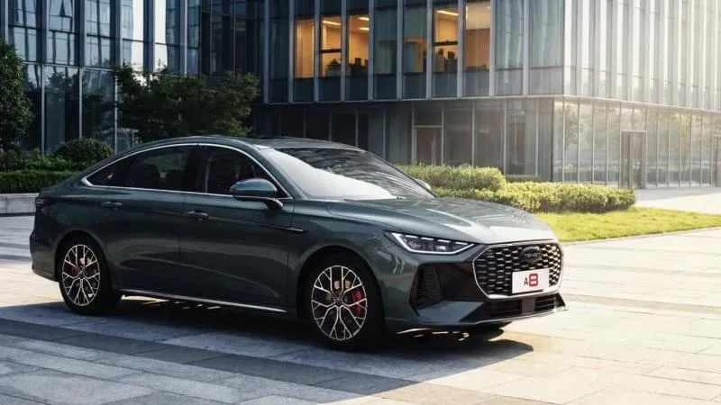 Price of the new Russian business sedan Tenet A8 revealed — another strong domestic offering