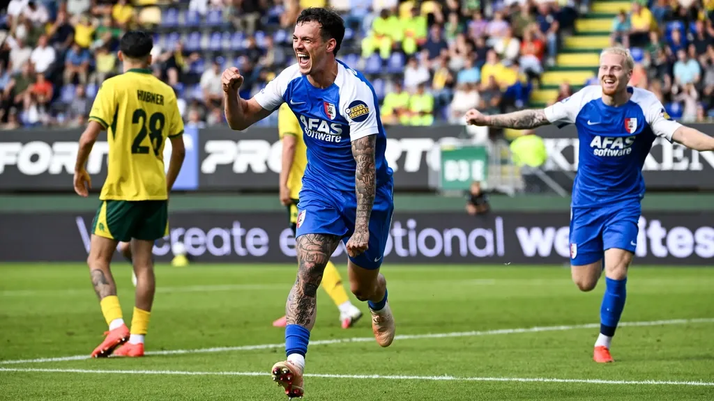 Hornkamp secures leader AZ's third win as Fortuna Sittard reduced to ten men