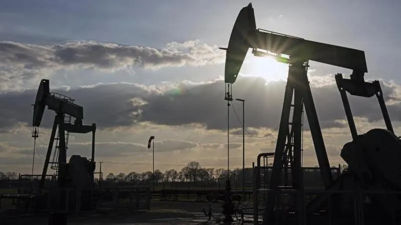 Brent crude tops $92 for first time since Aug. 25