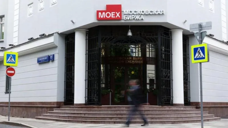 Russian stock market shows firm recovery at trading open