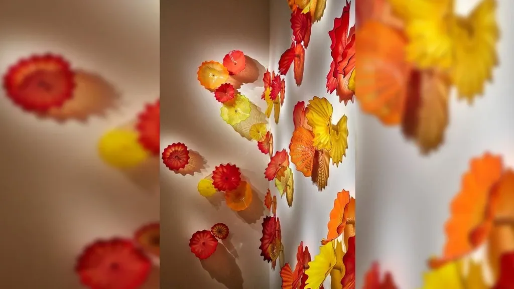 Groninger Museum moves Dale Chihuly installation to city‑center university library