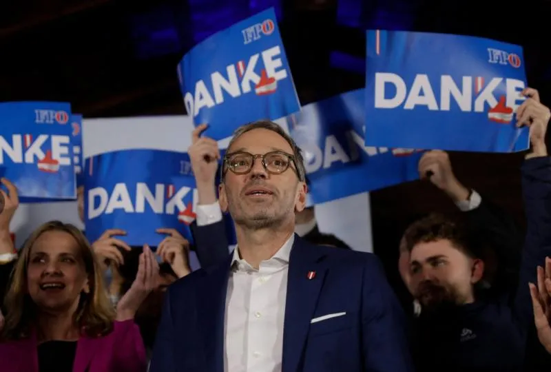 Austria: Ruling Coalition Follows the Footsteps of Its German Counterparts