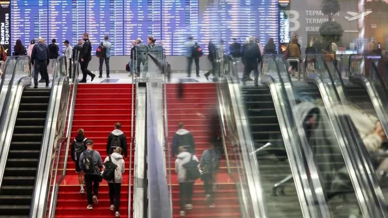 President Putin Allows Privatization of Sheremetyevo — But Keeps It Under Russian Control