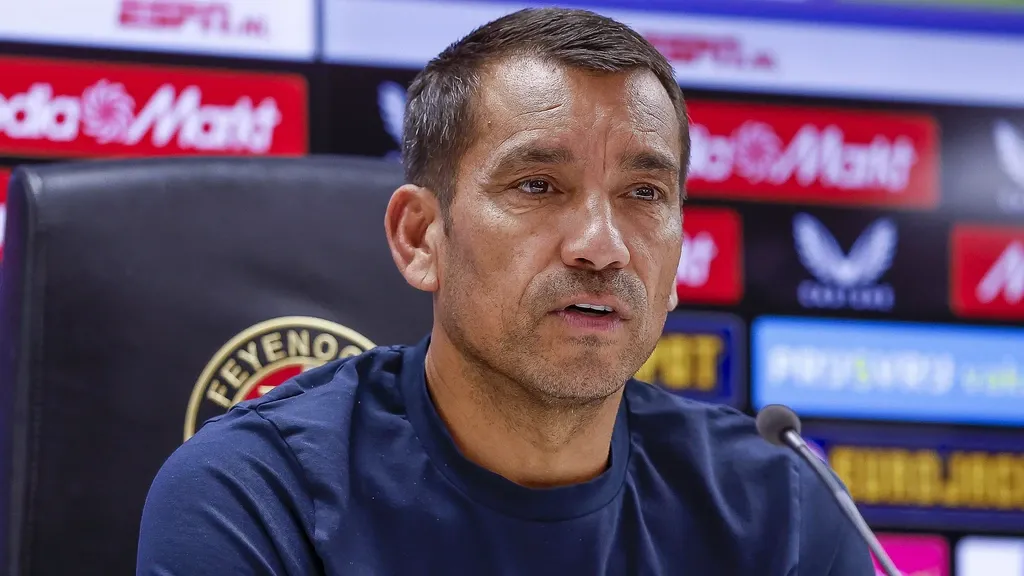 Van Bronckhorst expects stronger Feyenoord: 'The drop-off wasn't in the physical part'