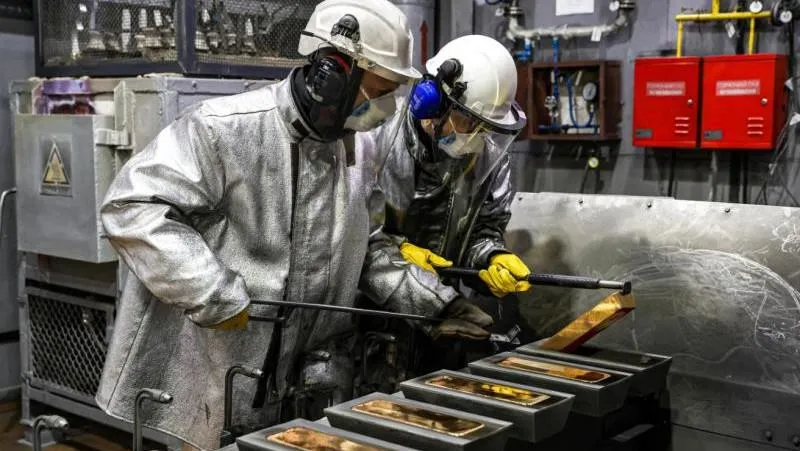 Gold Tops $4,650 for First Time Since May 14 — Investors Seek Safe Haven Amid Geopolitical Unease