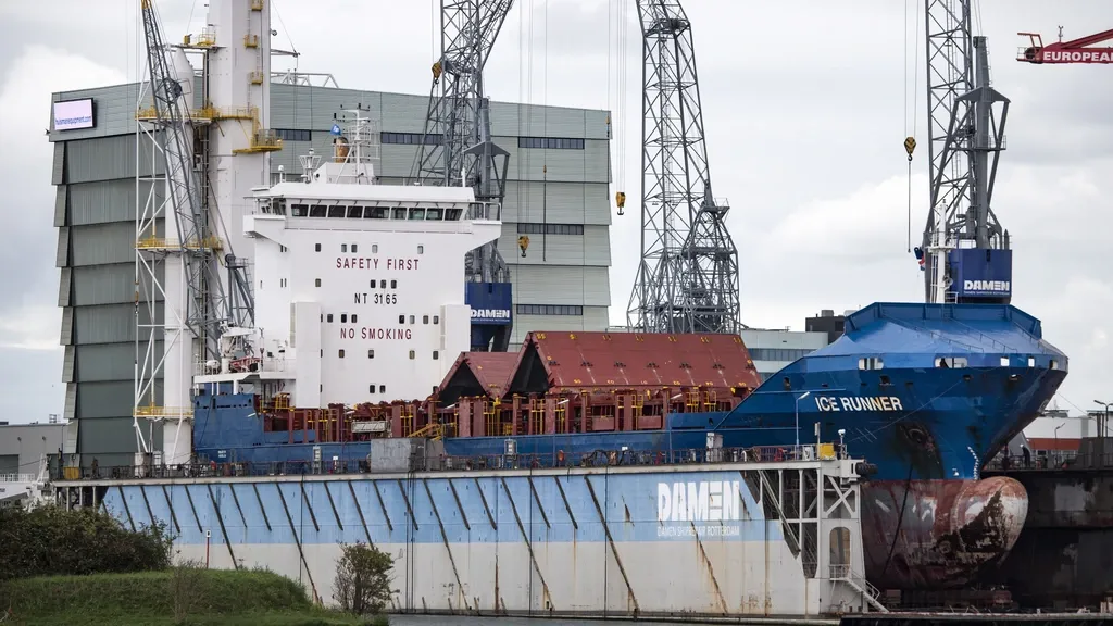 July 20 Nieuwsuur: Setback for shipbuilder Damen; ethical questions about medical crowdfunding; underground hyperloop