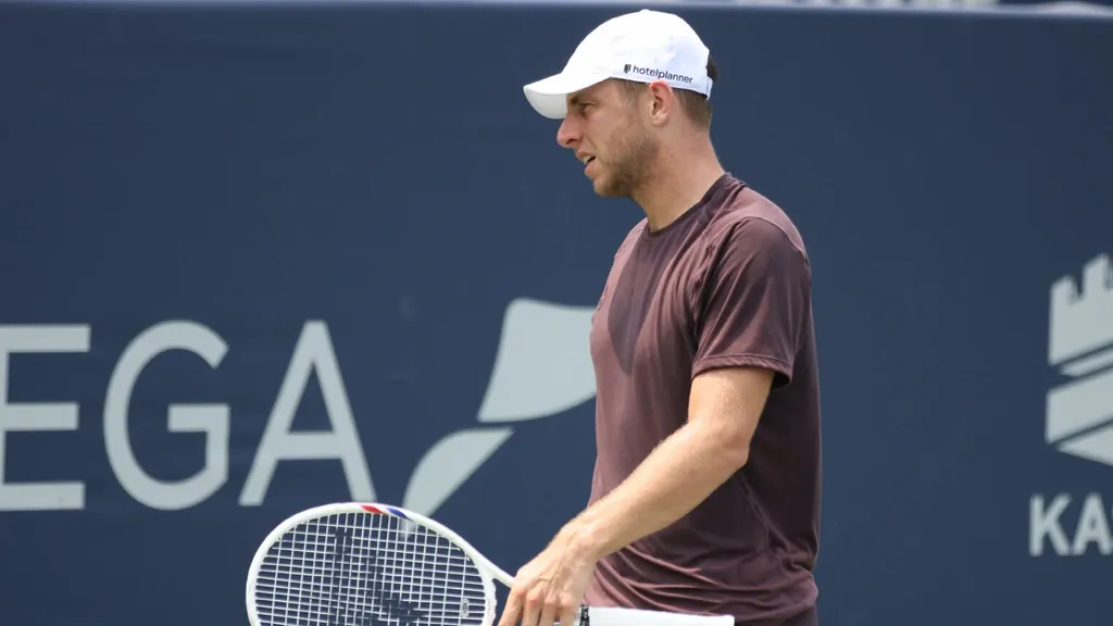 Griekspoor starts US hard-court season with narrow defeat